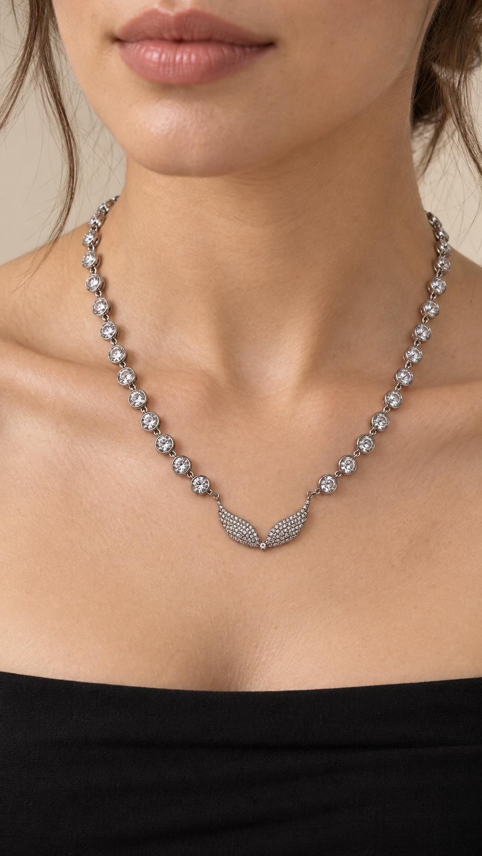 Serelia Crystal Wings Necklace